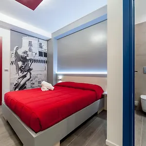Il Rosso E Il Blu Rome