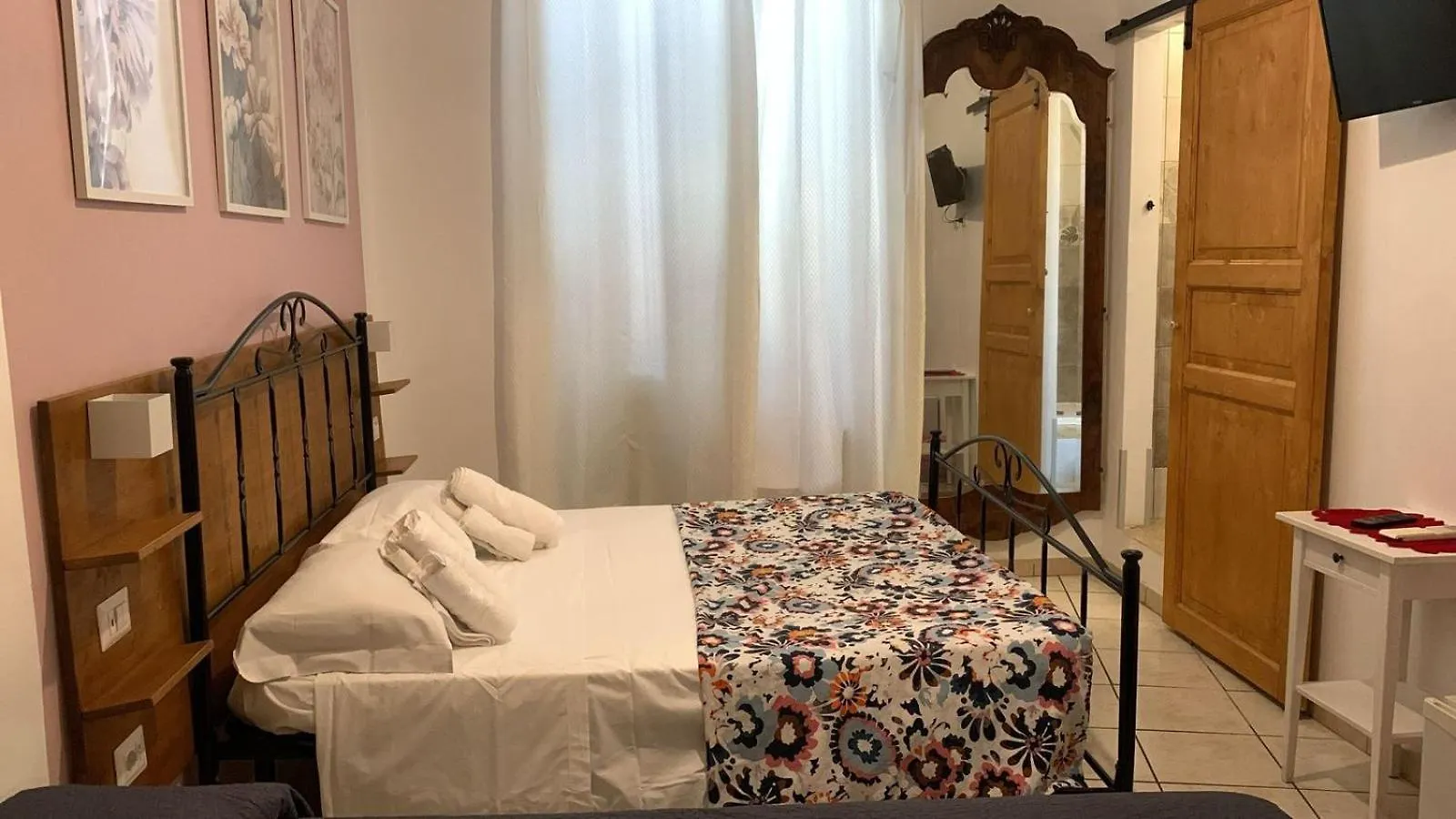 In The Center Guesthouse Rome Guest house
