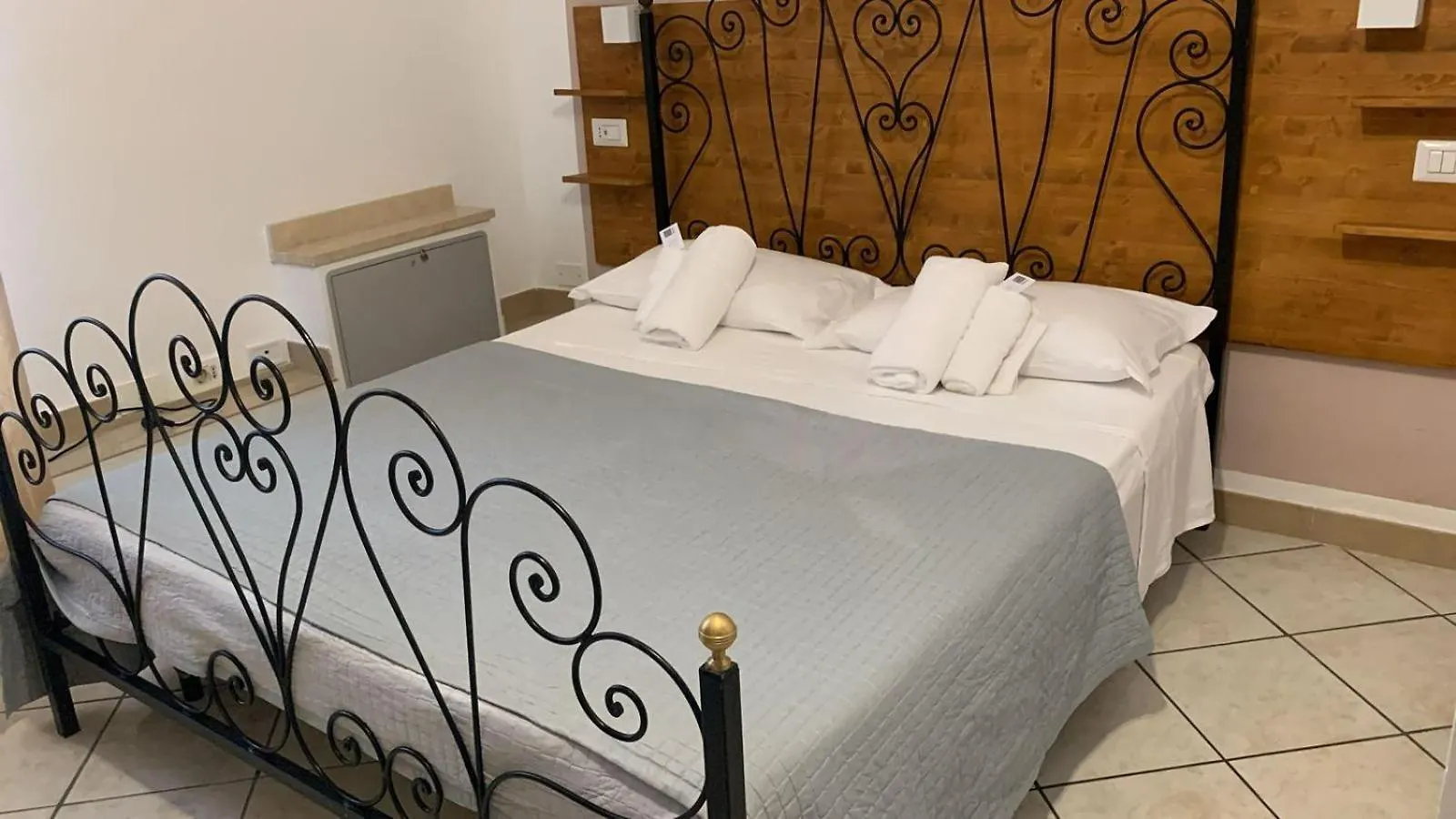 In The Center Guesthouse Rome Italy