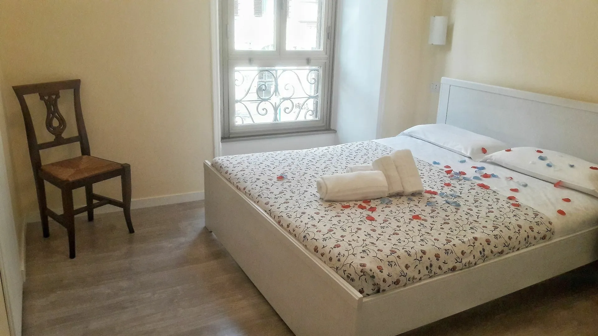 In The Center Guesthouse Rome