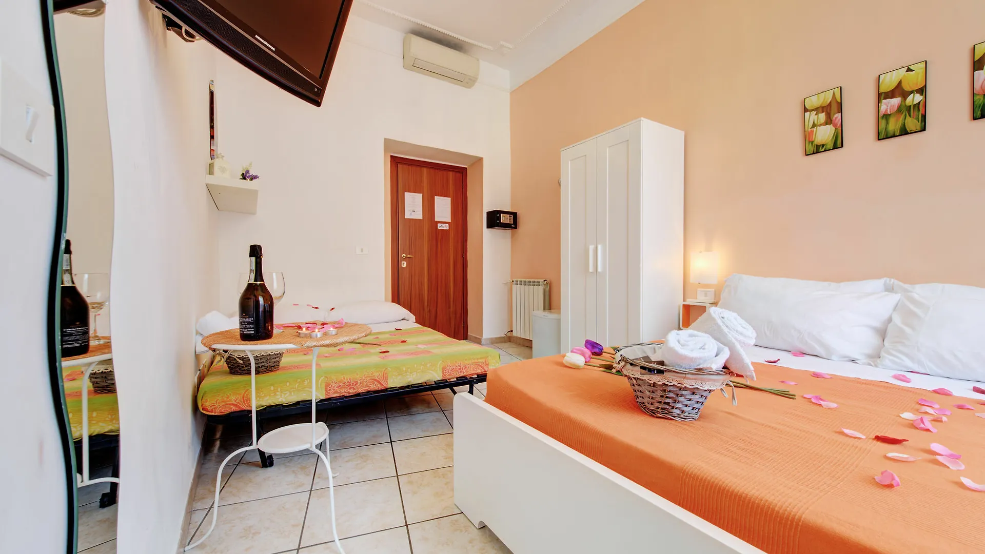 In The Center Guesthouse Rome 3*,